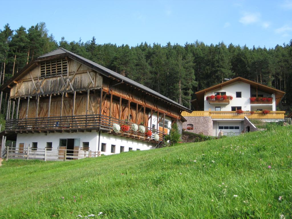 Polzhof Apartment Кастелрото Екстериор снимка