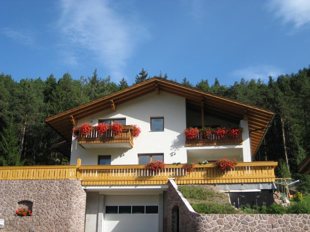 Polzhof Apartment Кастелрото Екстериор снимка